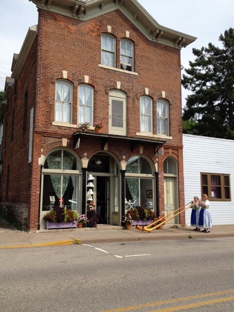 305 N Main St, Alma, WI for sale Primary Photo- Image 1 of 1