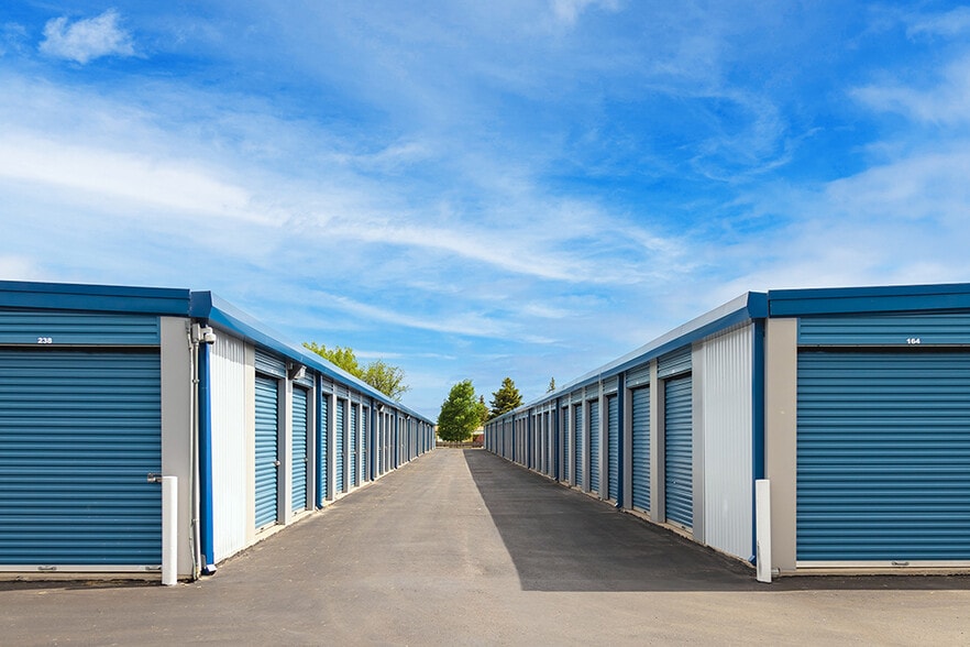 KO Storage portfolio of 2 properties for sale on LoopNet.com - Building Photo - Image 2 of 4