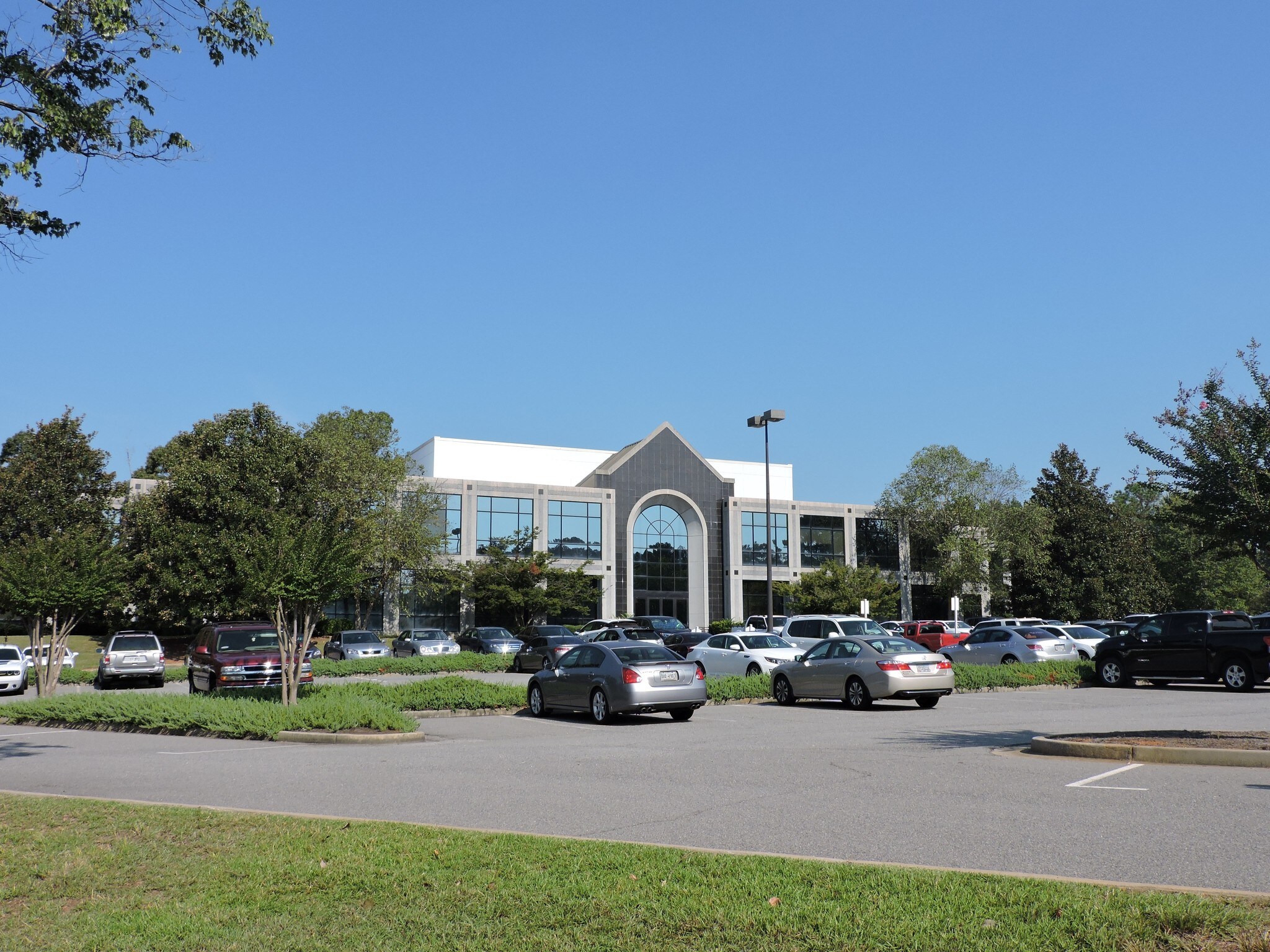 5400 Riverside Dr, Macon, GA for sale Building Photo- Image 1 of 1