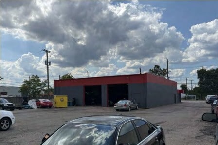 32604 Dequindre Rd, Warren, MI for sale - Building Photo - Image 3 of 8