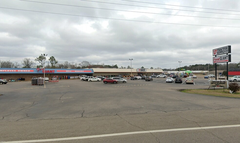 905 US Highway 278, Amory, MS for sale - Building Photo - Image 2 of 5