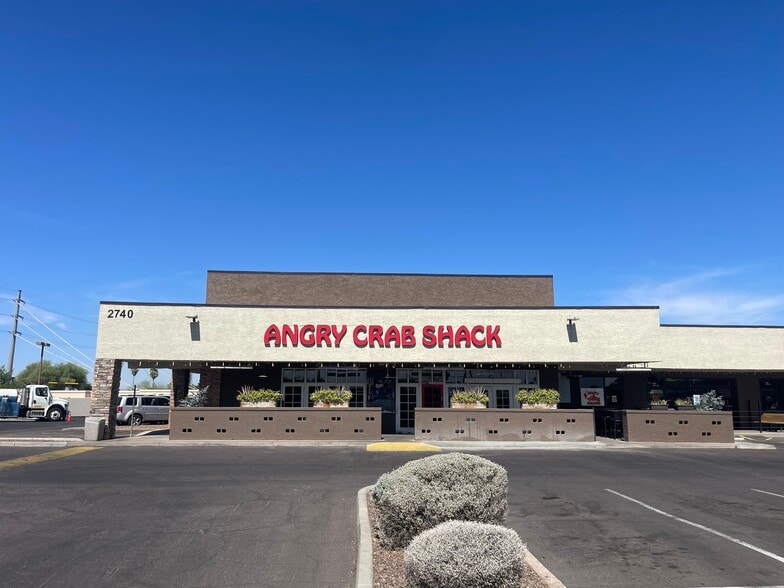 2722-2760 Alma School Rd, Mesa, AZ for lease - Building Photo - Image 2 of 16