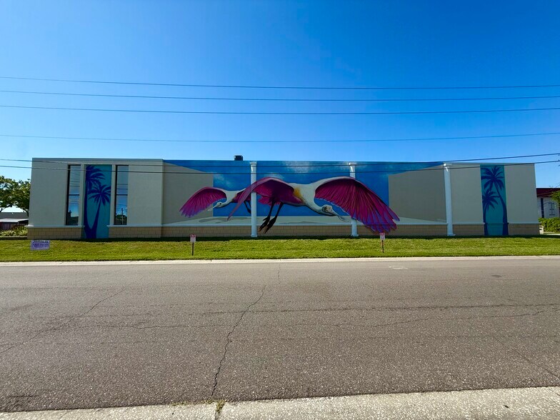 13246 38th St N, Clearwater, FL for lease - Building Photo - Image 2 of 13