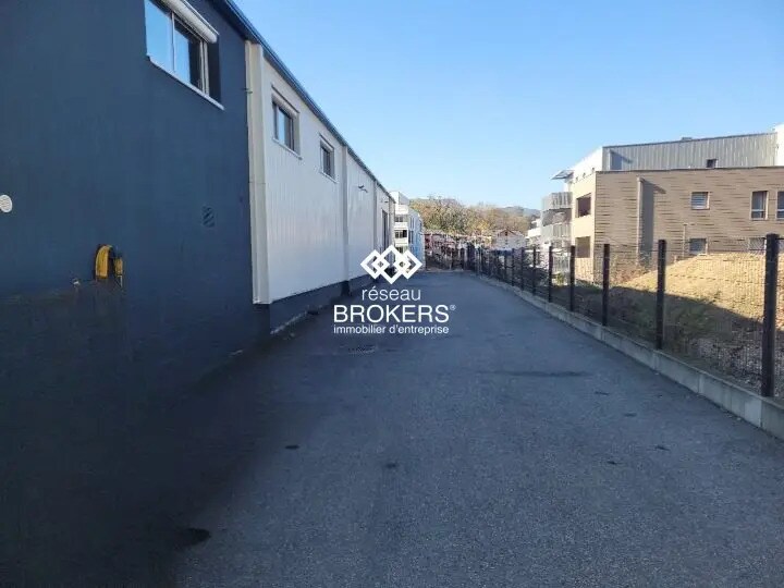 Industrial in Challes-les-Eaux for lease - Building Photo - Image 3 of 5