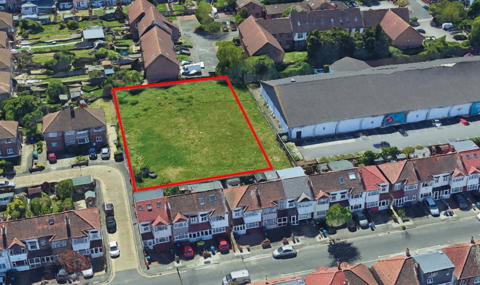 Rear of 216 Rowan Road rd, London for sale - Primary Photo - Image 1 of 1