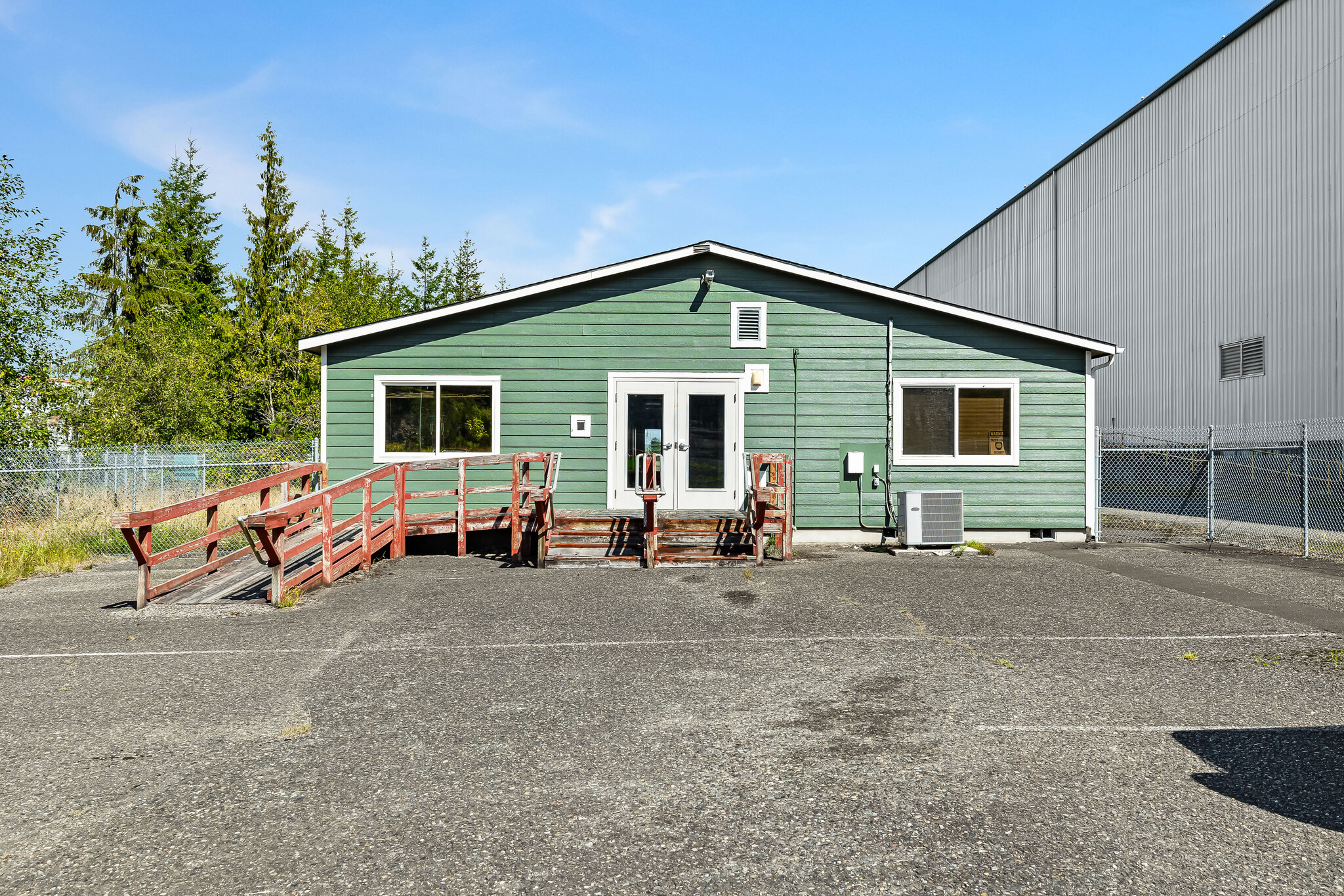 100 Commerce Ln, Elma, WA for lease Building Photo- Image 1 of 9