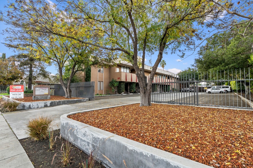 871 Coleman Ave, San Jose, CA for lease - Building Photo - Image 3 of 9