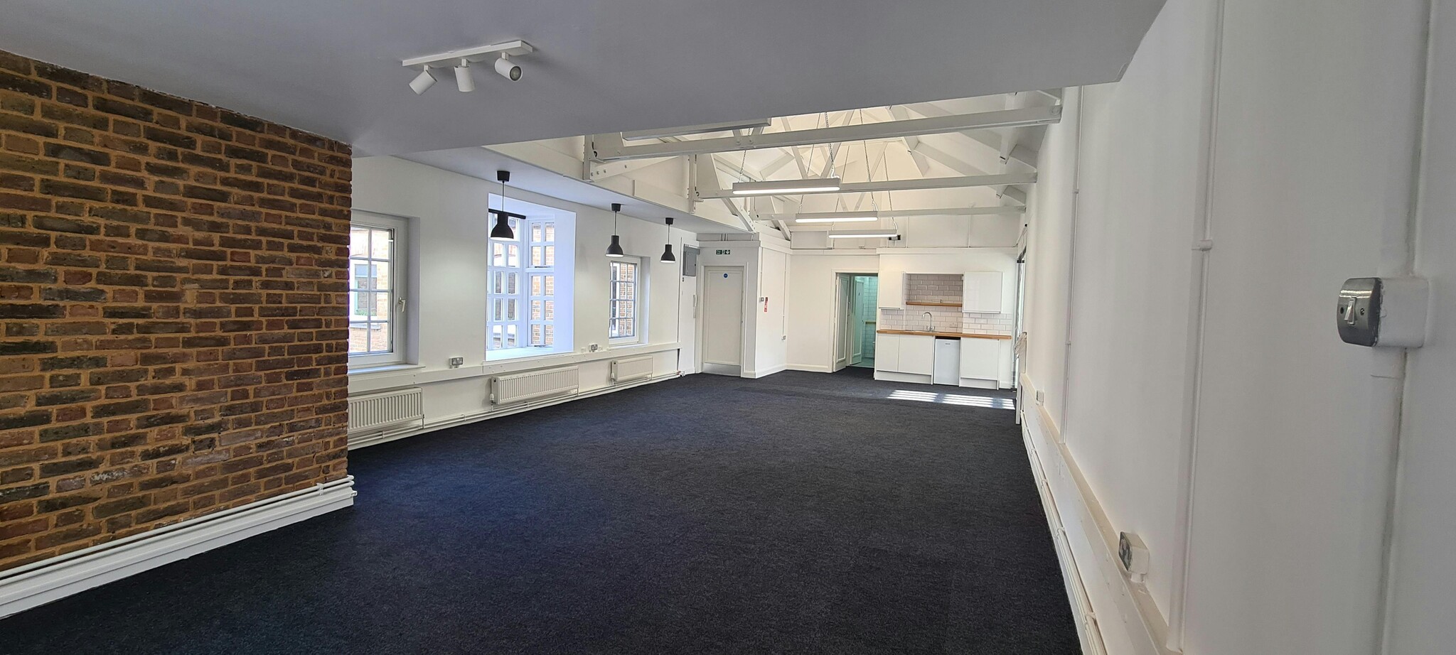 1-3A Chapel Pl, London for lease Interior Photo- Image 1 of 10