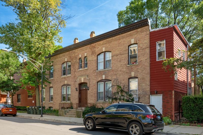 1333 W Flournoy St, Chicago, IL for sale - Primary Photo - Image 1 of 3