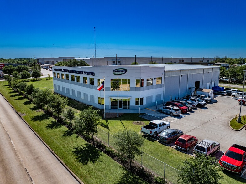 2323 S Sam Houston Pky W, Houston, TX for lease - Building Photo - Image 1 of 5