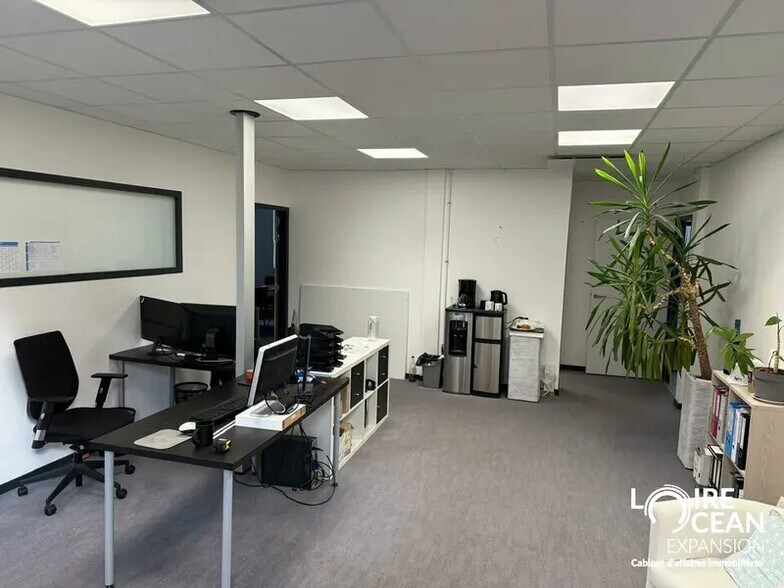 Office in Vertou for sale - Interior Photo - Image 2 of 10