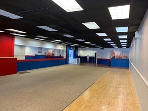 4960 William Flynn Hwy, Allison Park, PA for lease Interior Photo- Image 2 of 8