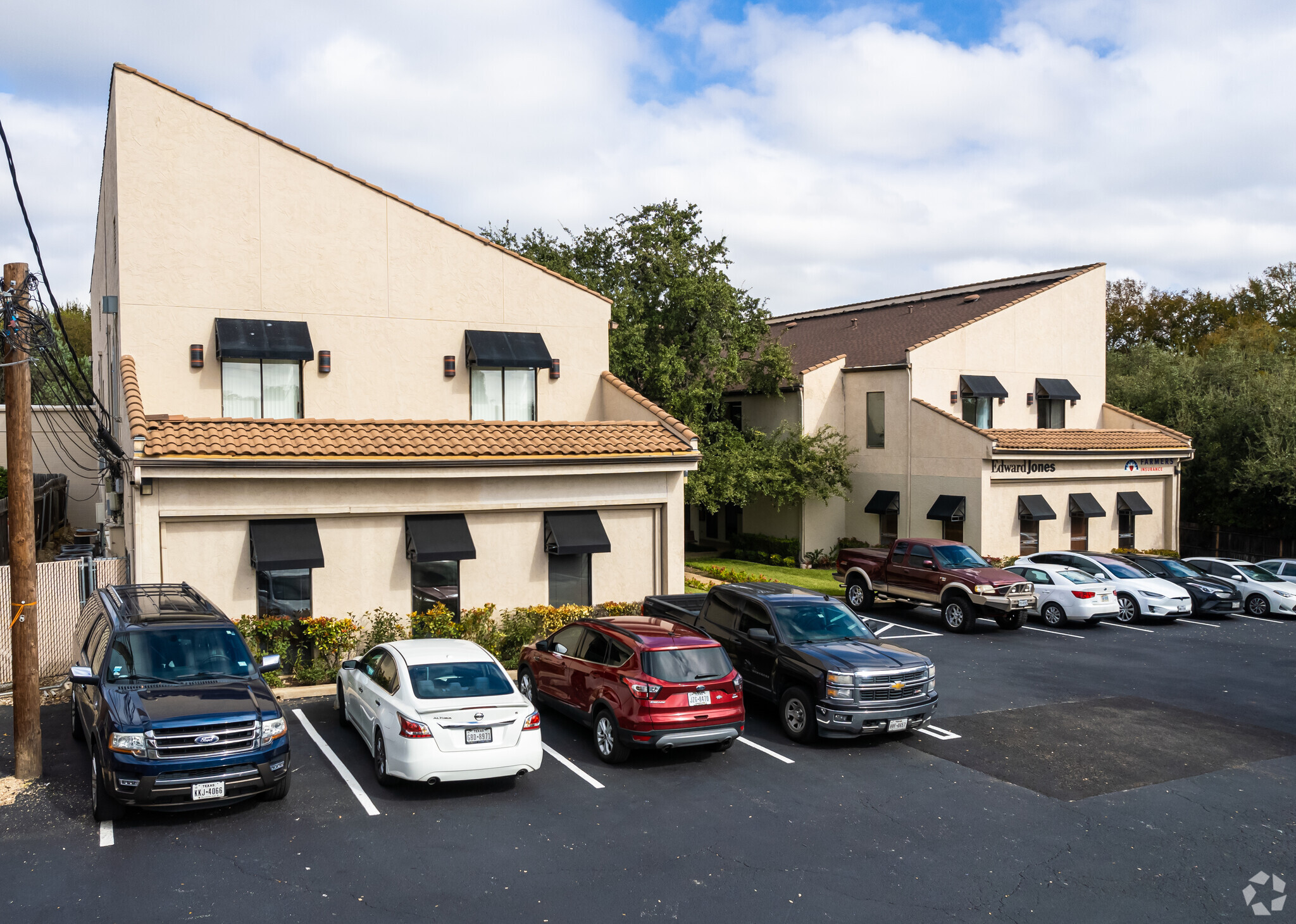 825 W Bitters Rd, San Antonio, TX for lease Building Photo- Image 1 of 7