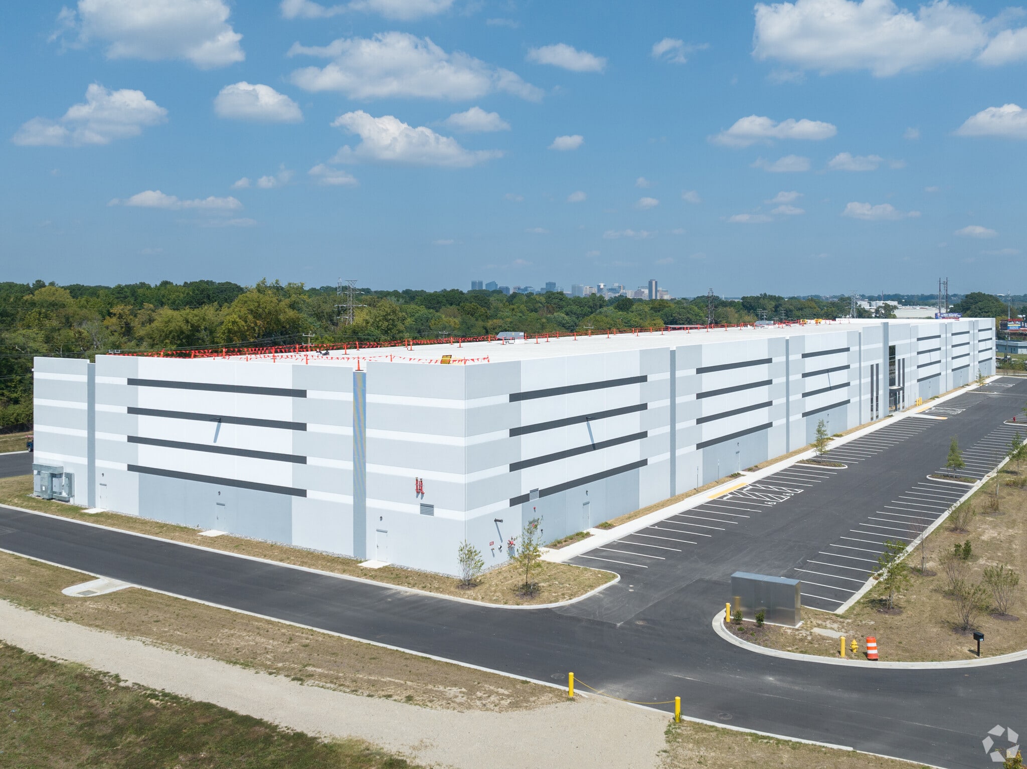 2301 Commerce Rd, Richmond, VA for lease Building Photo- Image 1 of 18