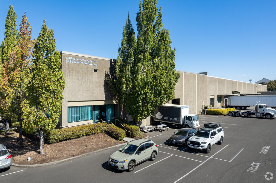 4240-4270 NW Yeon Ave, Portland, OR for lease - Primary Photo - Image 1 of 7