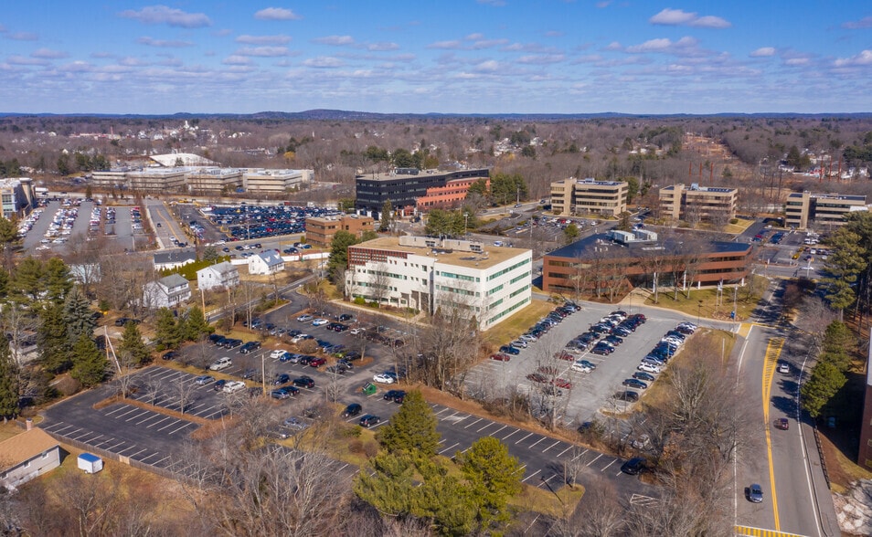 205 Newbury St, Framingham, MA for lease - Building Photo - Image 2 of 4