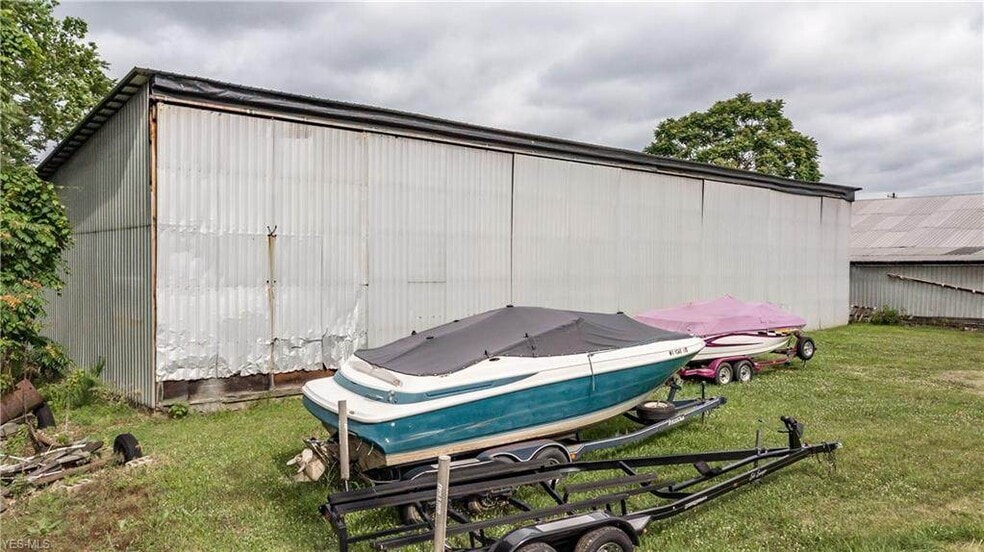 200 Dodge Ave, Williamstown, WV for sale - Building Photo - Image 3 of 8