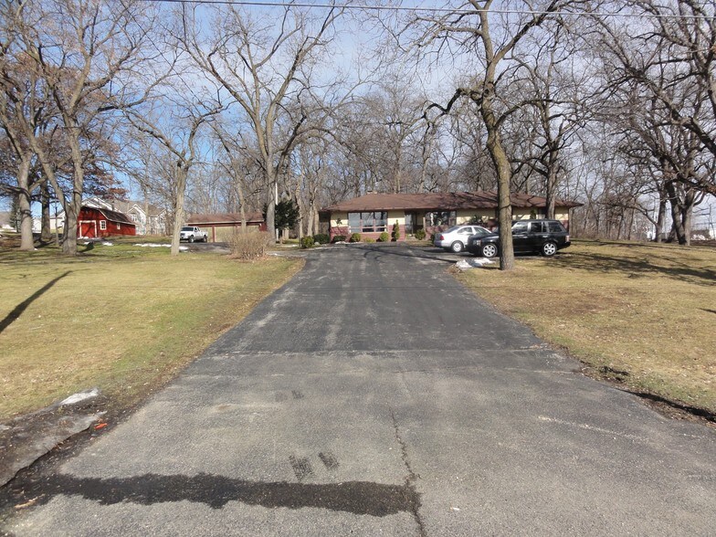 6404 Cottage Grove Rd, Madison, WI for sale - Primary Photo - Image 1 of 1