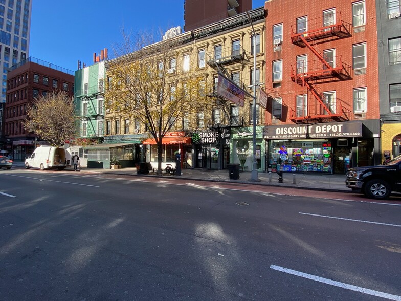 1625 2nd Ave, New York, NY for lease - Building Photo - Image 1 of 2