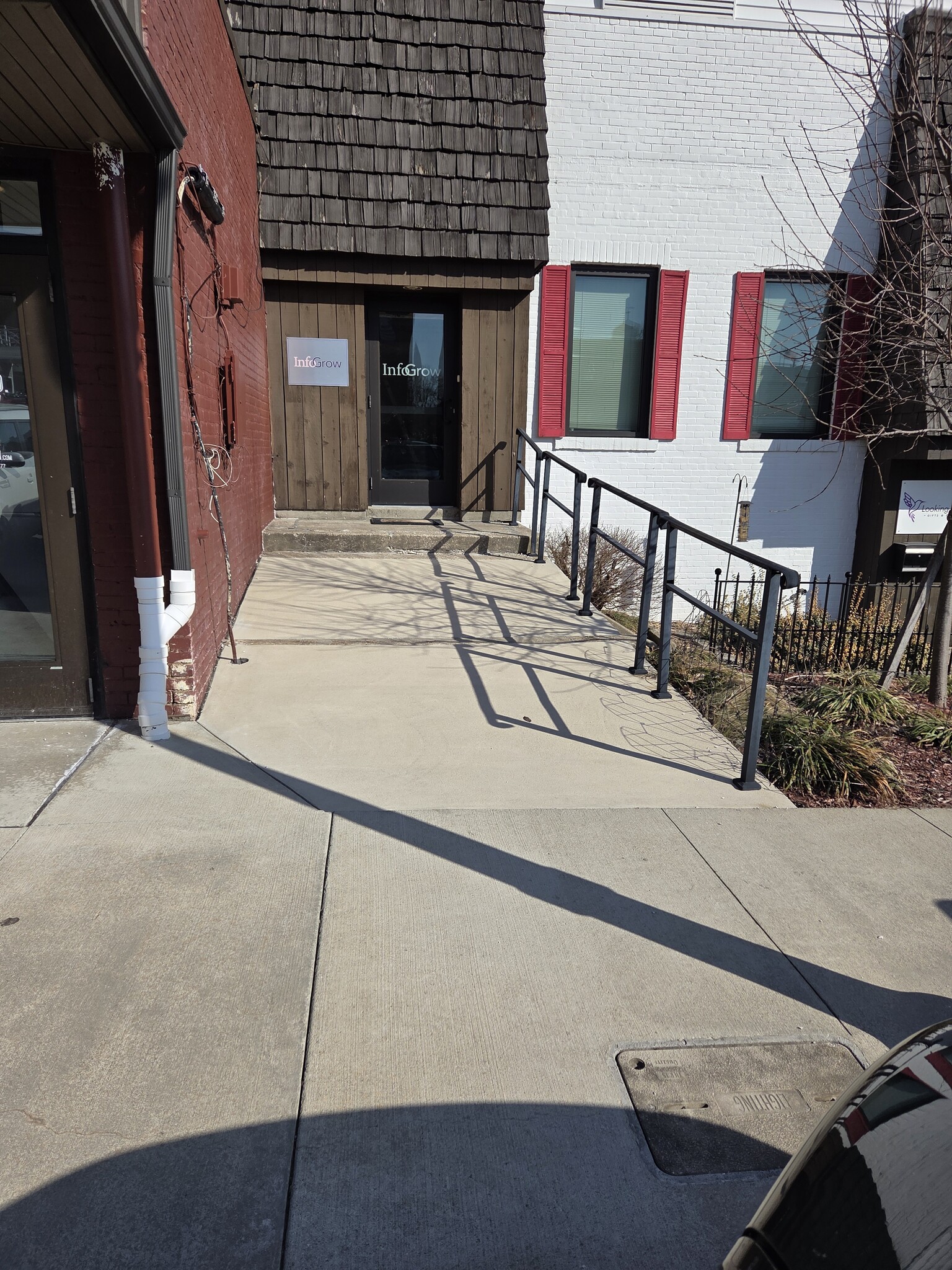 2140 Front St, Cuyahoga Falls, OH for lease Interior Photo- Image 1 of 6