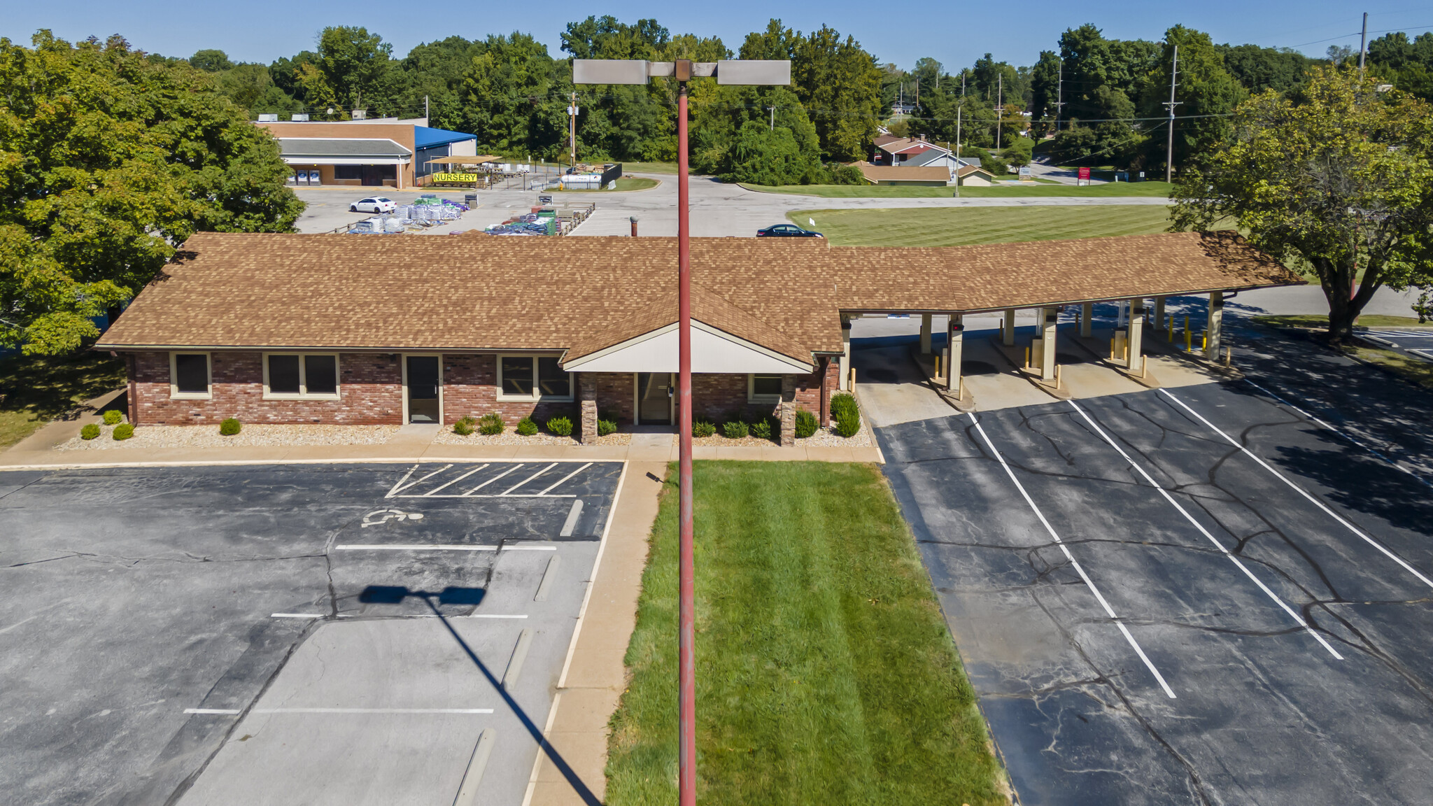 1501 W Golfview Dr, Collinsville, IL for lease Building Photo- Image 1 of 17