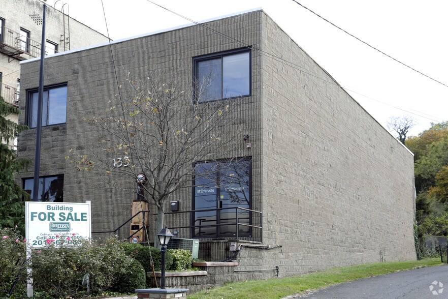 133 Engle St, Englewood, NJ for sale - Primary Photo - Image 1 of 1