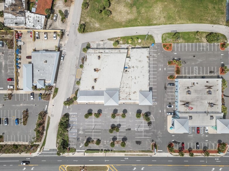 620 S Atlantic Ave, Ormond Beach, FL for lease - Building Photo - Image 2 of 7