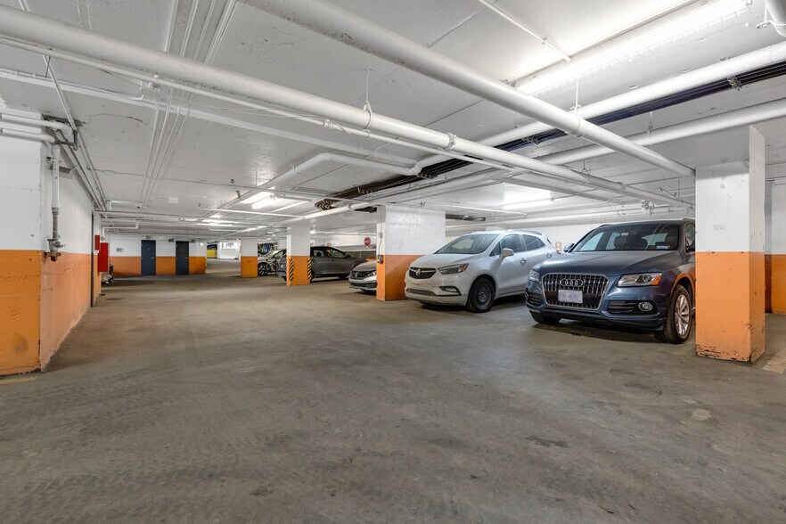 400 Boul René-Lévesque O, Montréal, QC for lease - Building Photo - Image 2 of 10