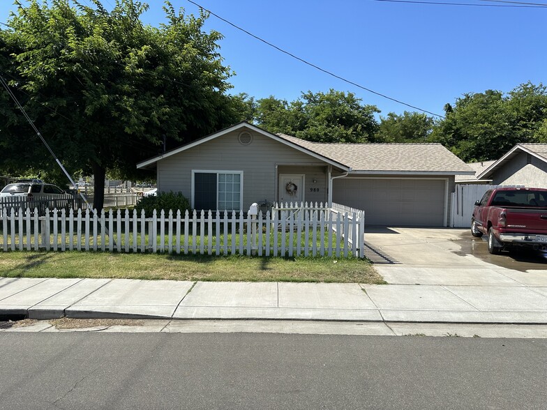 980 Indiana St, Woodbridge, CA for sale - Building Photo - Image 1 of 53