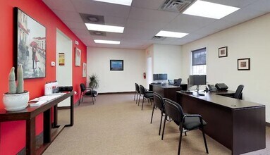 300-403 Sheppard Rd, Voorhees, NJ for lease Interior Photo- Image 1 of 8