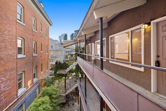 More details for 1718 Summit Ave, Seattle, WA - Multifamily for Sale