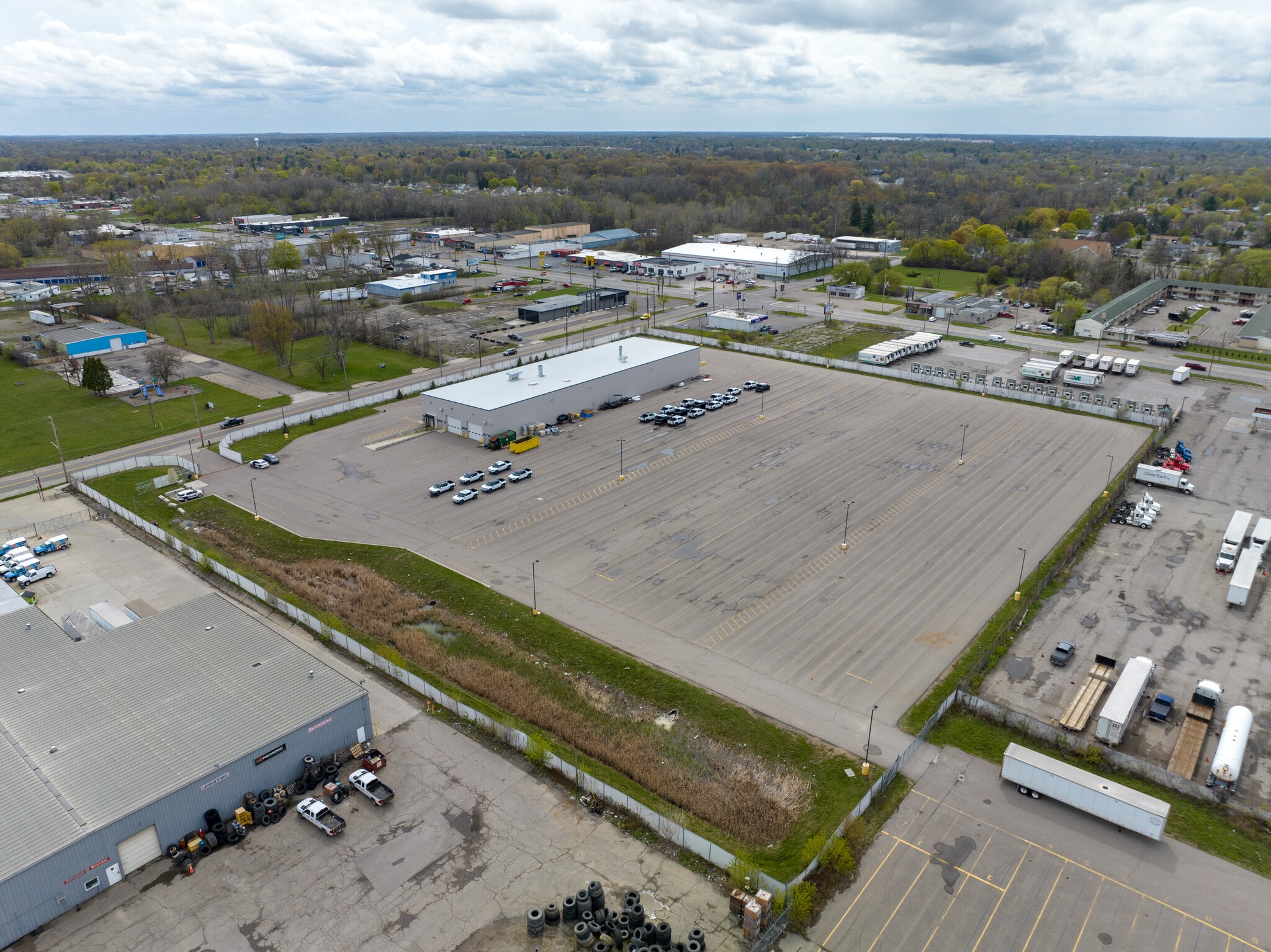 2501 Lippincott Blvd, Flint, MI 48507 Industrial for Sale
