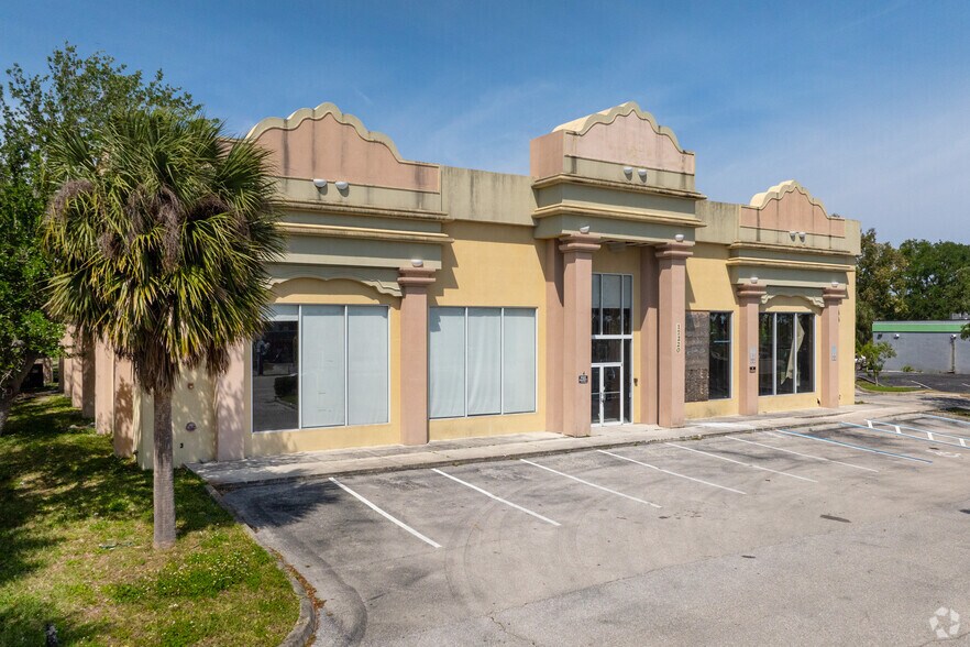 17220 San Carlos Blvd, Fort Myers, FL for lease - Building Photo - Image 1 of 5