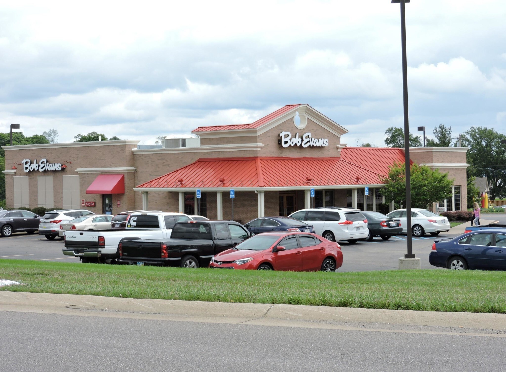 3524 Indian Meadows Dr, Hamilton, OH for sale Primary Photo- Image 1 of 1