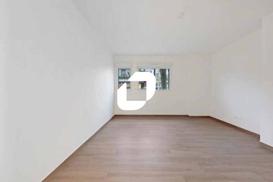 Office in Saint-Maur-des-Fossés for sale - Interior Photo - Image 3 of 6