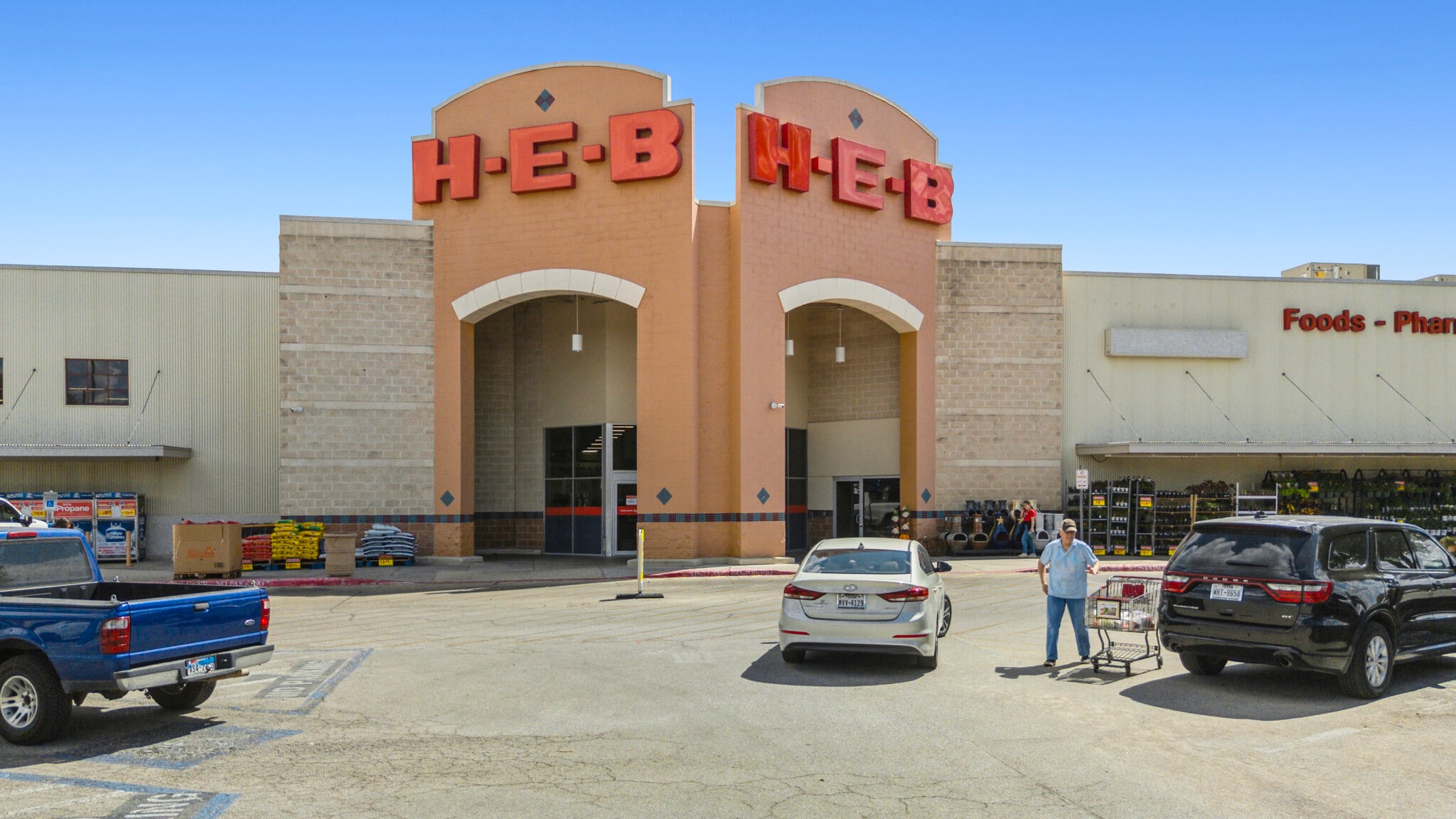 2929-2951 Thousand Oaks Dr, San Antonio, TX for lease Building Photo- Image 1 of 39