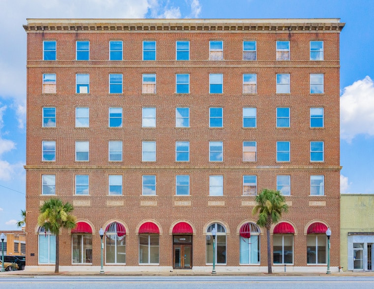 100-102 N Washington St, Albany, GA for sale - Building Photo - Image 1 of 1