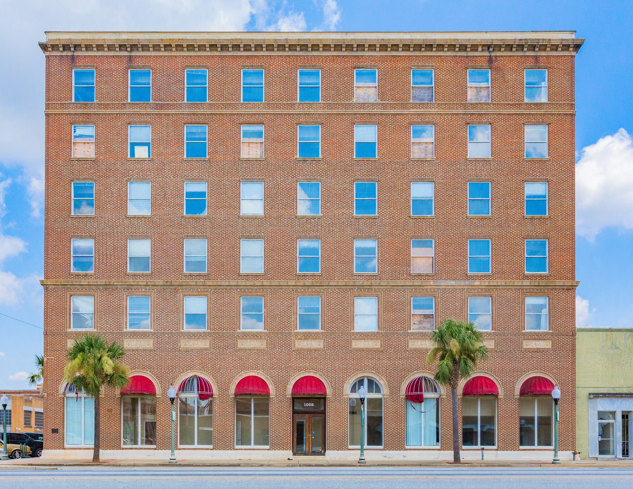 100-102 N Washington St, Albany, GA for sale Building Photo- Image 1 of 1