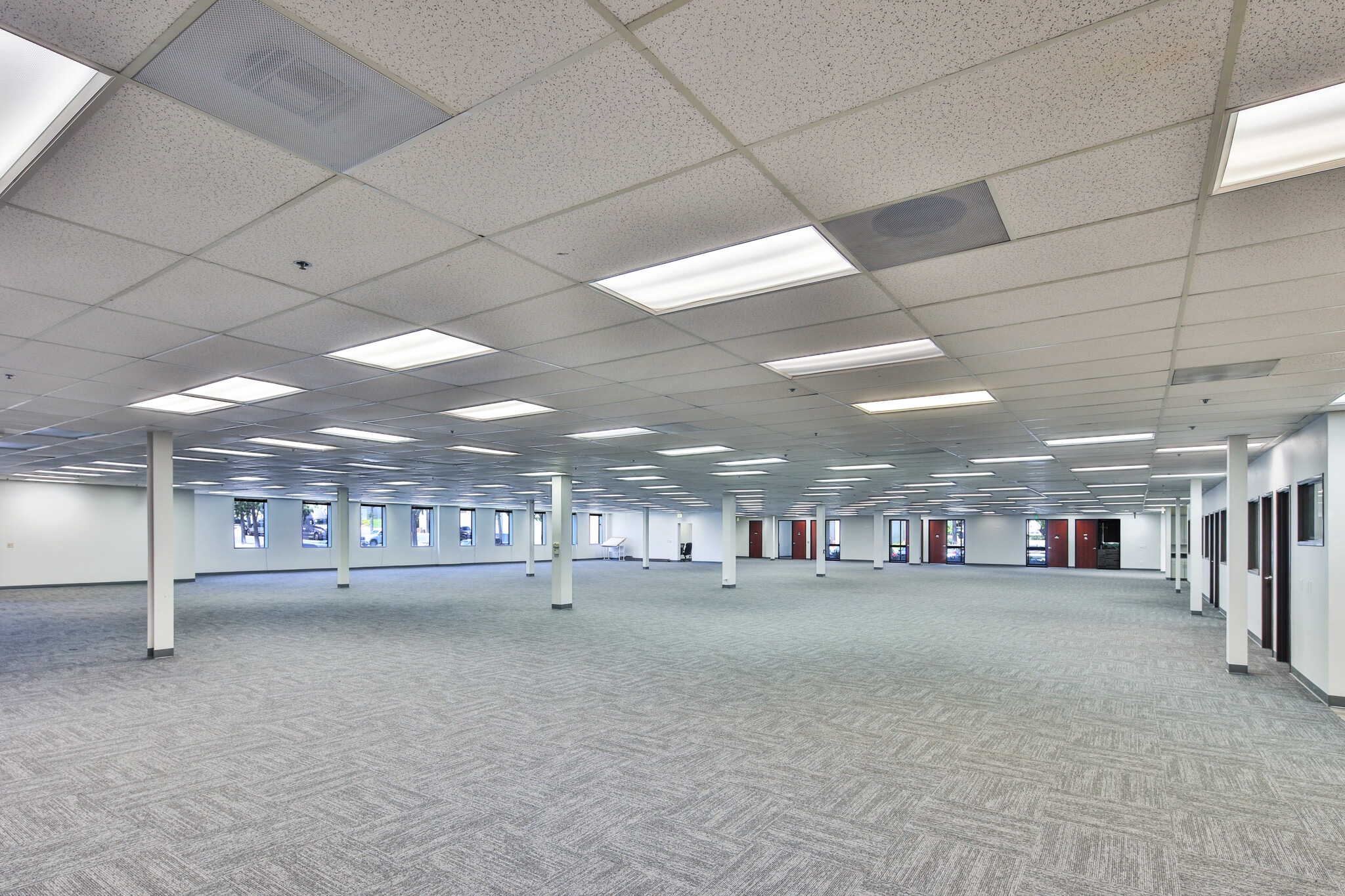 26610 Agoura Rd, Calabasas, CA for lease Interior Photo- Image 1 of 6