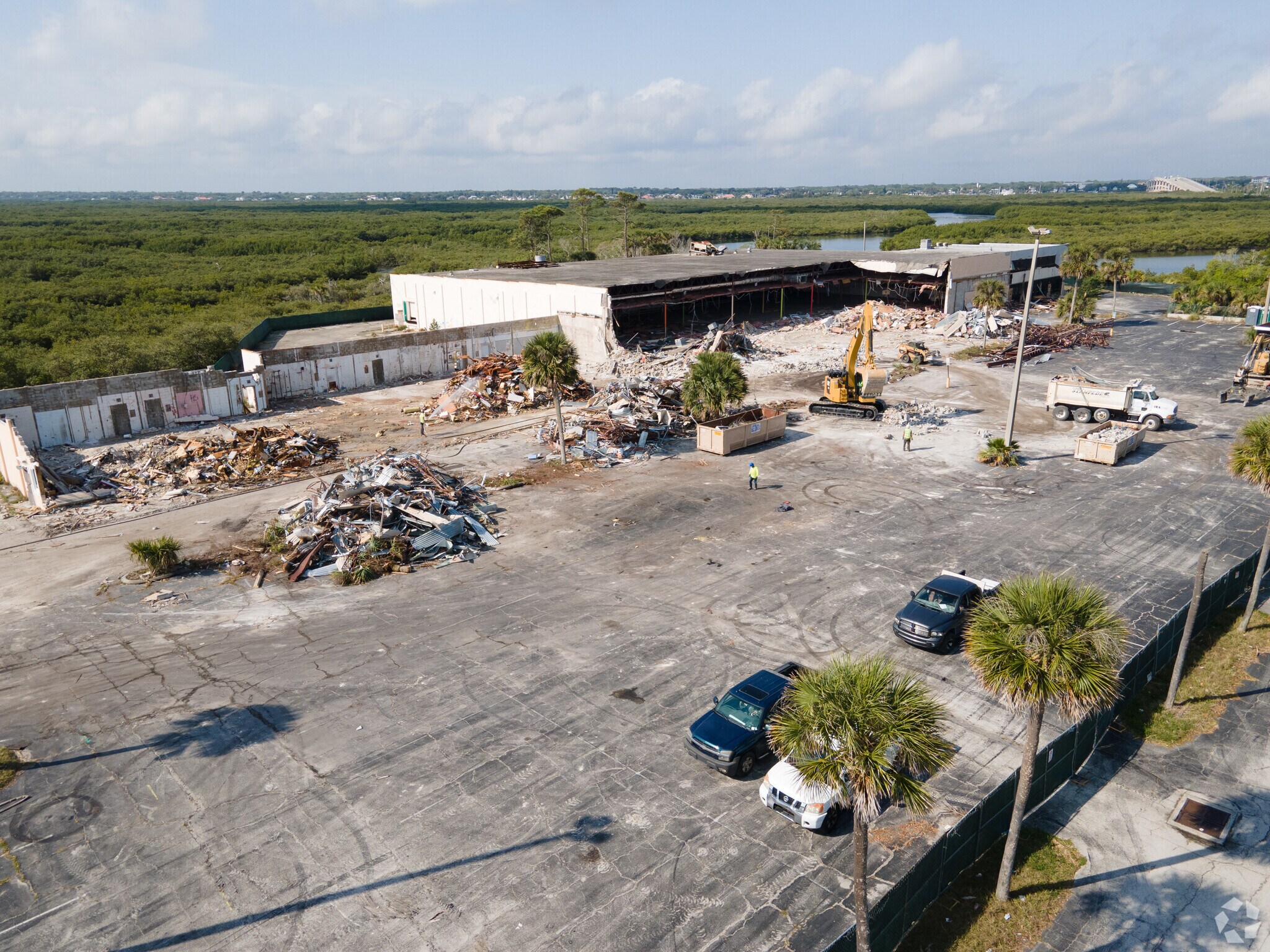 429 E 3rd Ave, New Smyrna Beach, FL for sale Primary Photo- Image 1 of 1