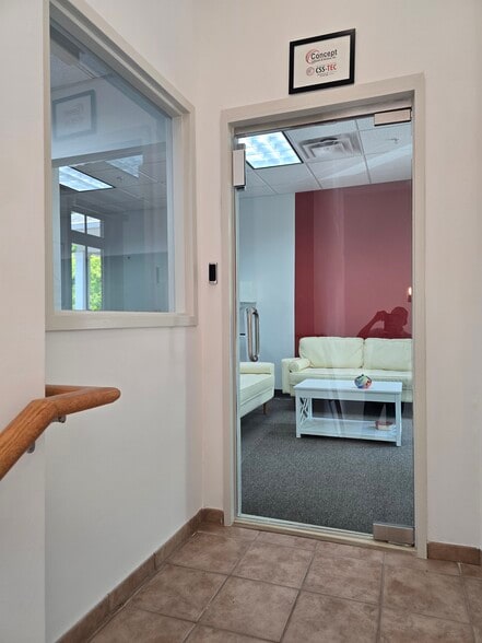 11600 Atlantis Pl, Alpharetta, GA for lease - Building Photo - Image 3 of 29