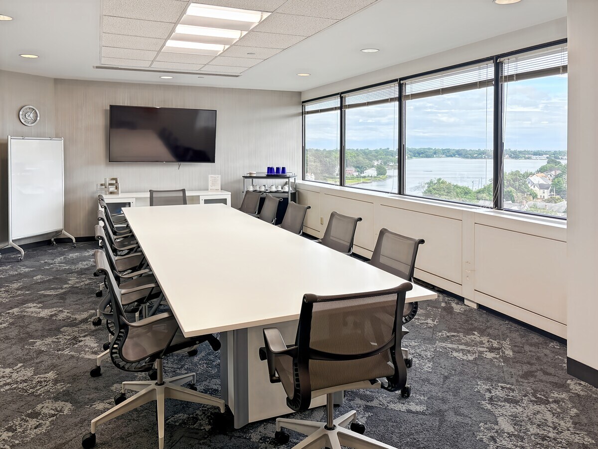 1266 E Main St, Stamford, CT 06902 - Soundview Plaza | LoopNet