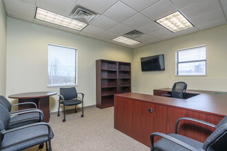 2023 St. Mary's Blvd, Jefferson City, MO for lease Interior Photo- Image 1 of 29