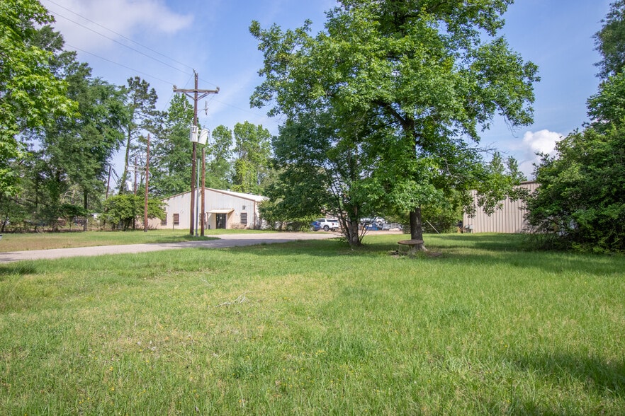 805 Hilbig Rd, Conroe, TX for sale - Building Photo - Image 2 of 9