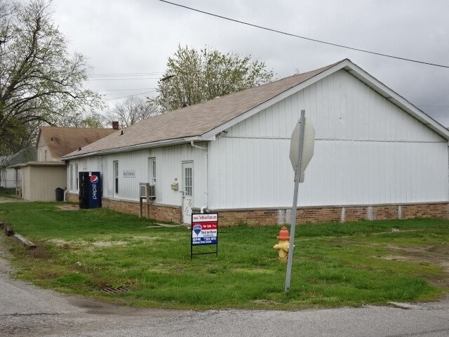 608 E Christian St, Princeton, IN for sale - Primary Photo - Image 1 of 1