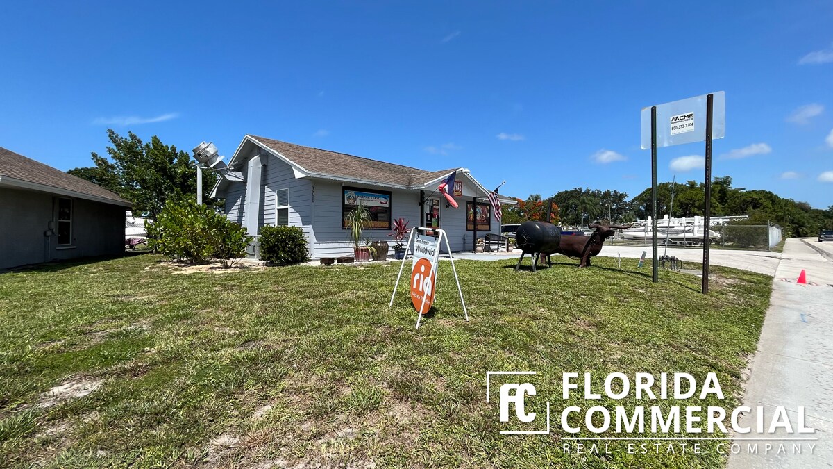 37053711 SE Dixie Hwy, Stuart, FL 34997 Office for Sale