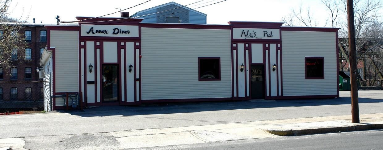 80 River St, Woonsocket, RI for sale Primary Photo- Image 1 of 1