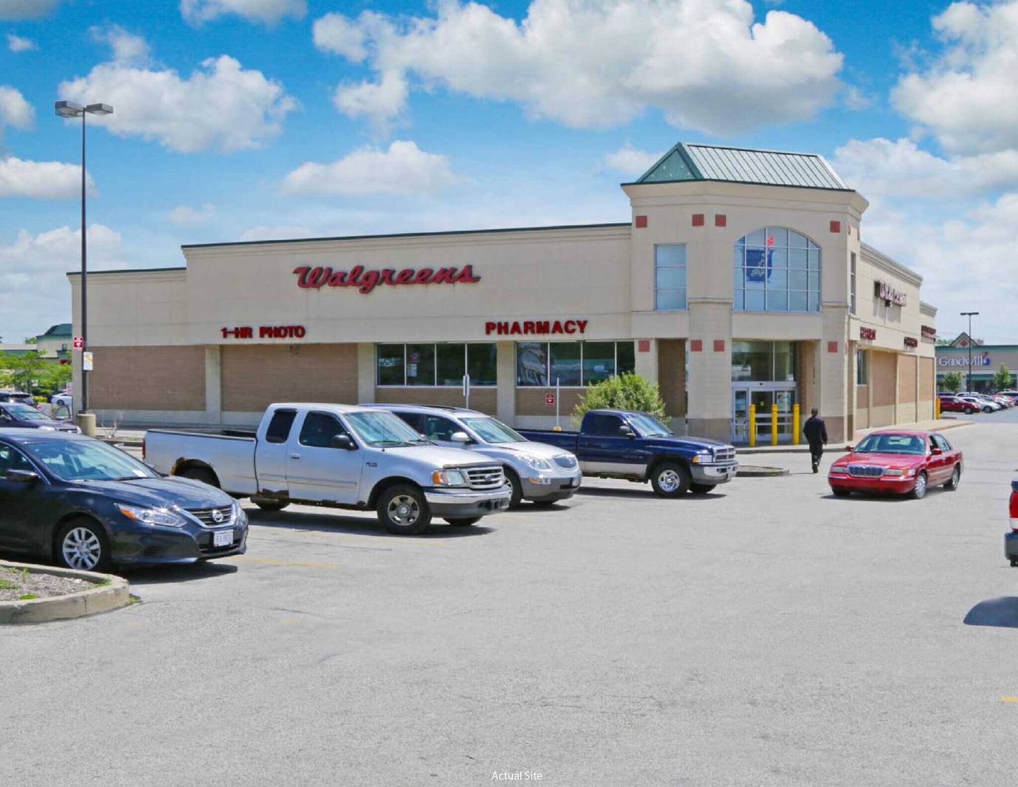 4071 Lee Rd, Cleveland, OH 44128 LeeHarvard Plaza