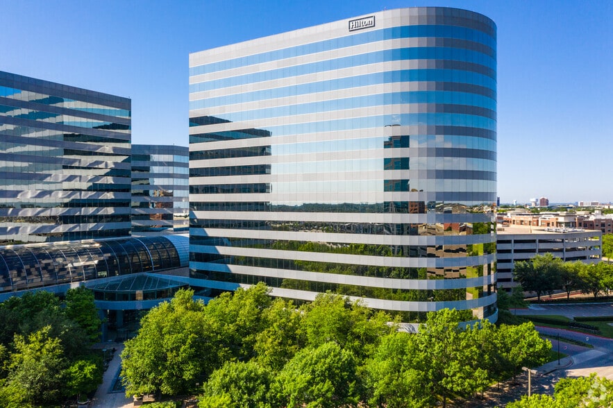 15301 N Dallas Pky, Addison, TX 75001 The Colonnade