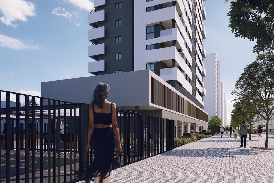 Office in SEVILLA for sale - Building Photo - Image 1 of 7